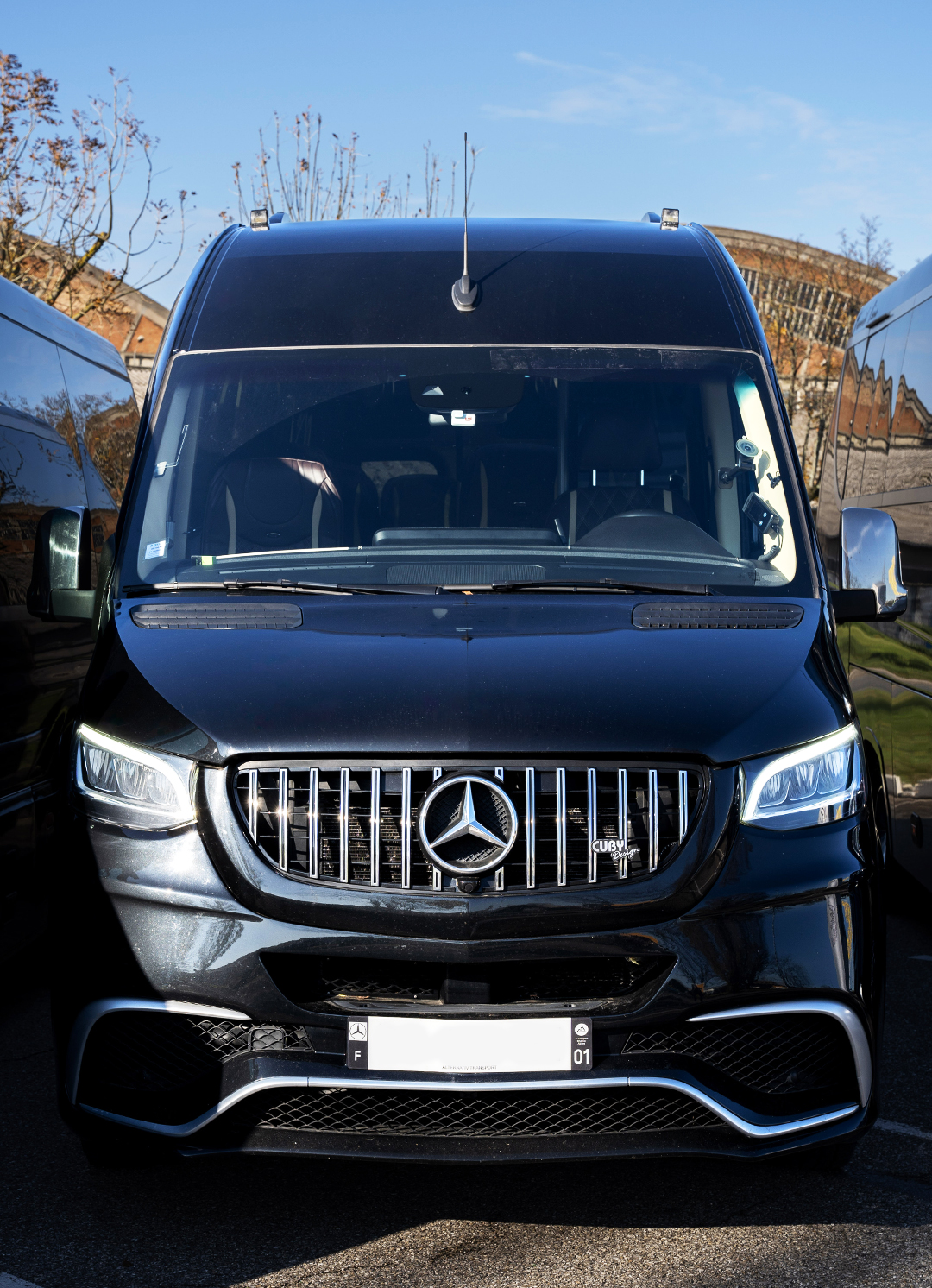 location-sprinter-chauffeur-beaune Location voiture, minivan, minibus, bus, et car avec chauffeur privé à Beaune